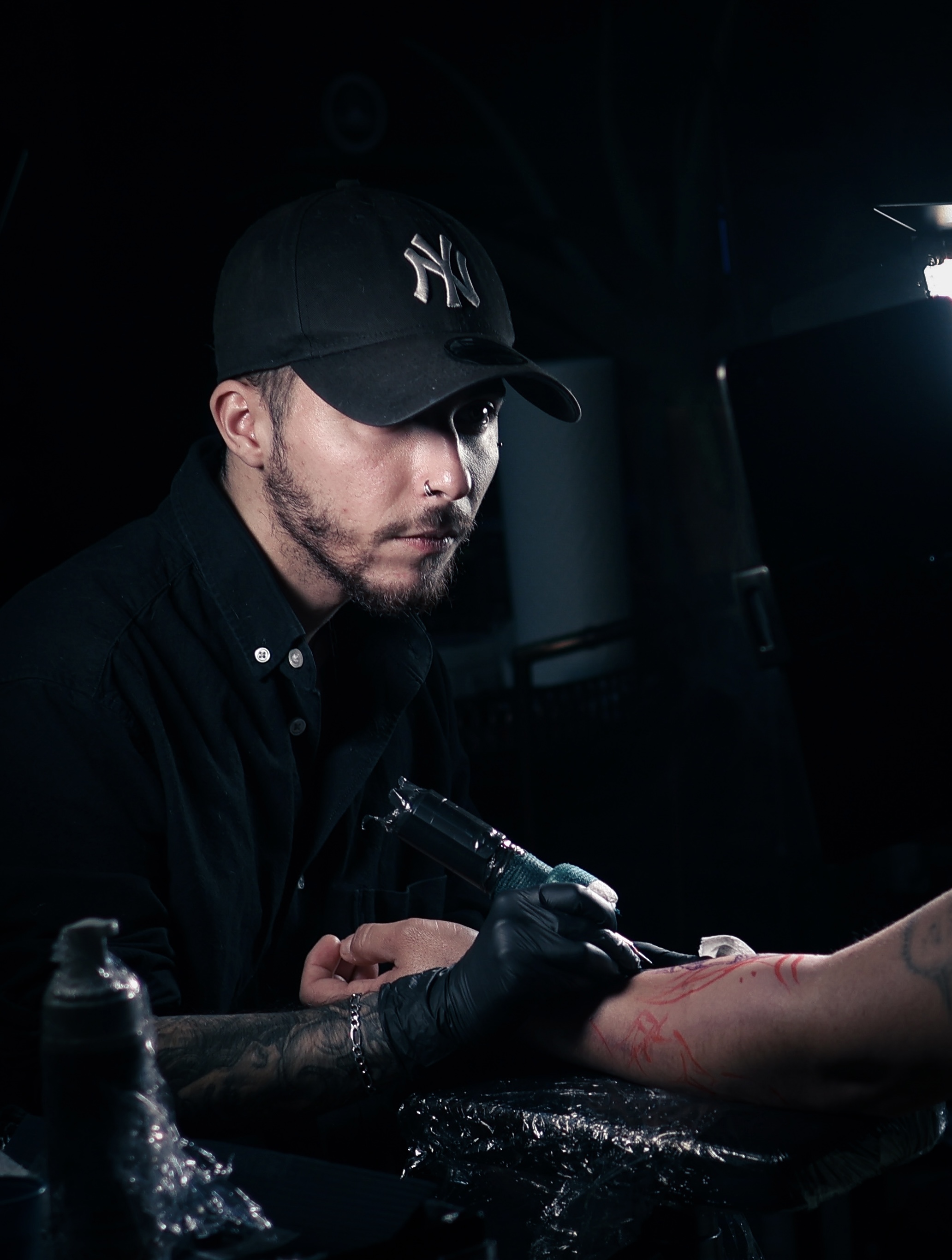 Camo Contreras — tattoo artist at work