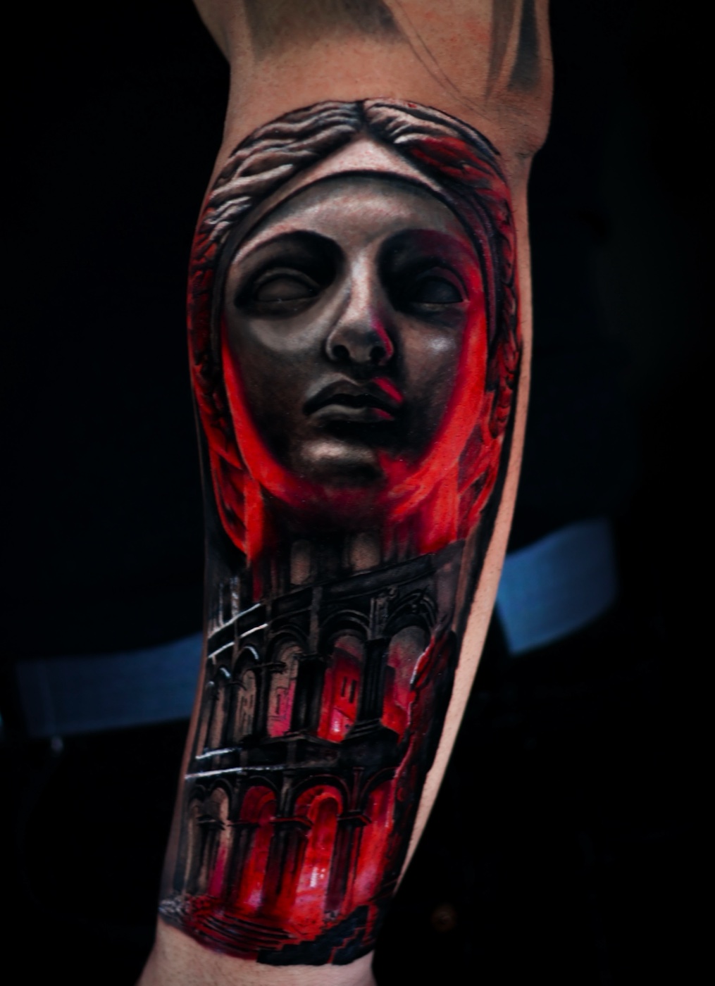 Roma Aeterna — even ruin remembers her · tattoo by Camo Contreras
